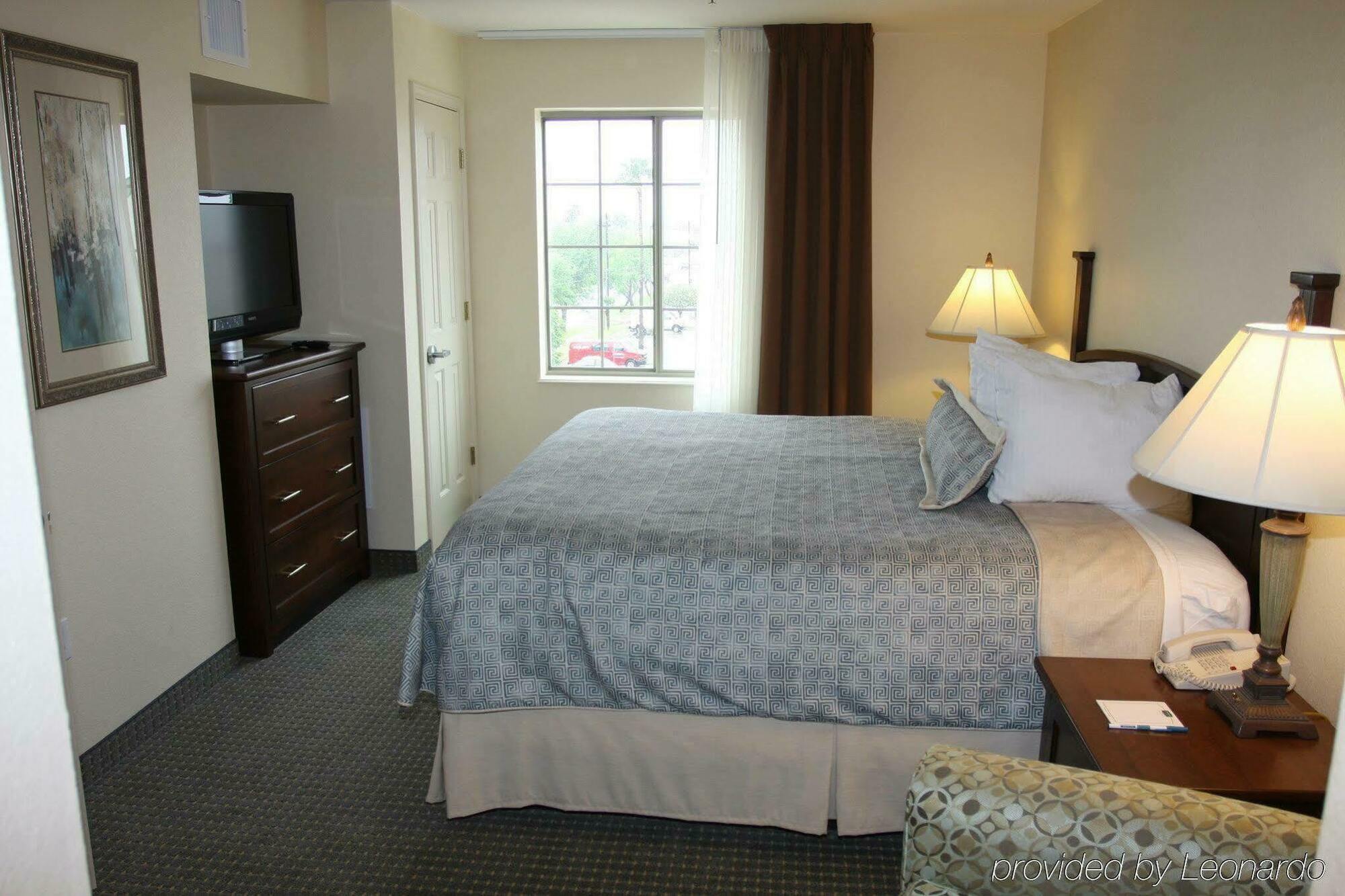 Staybridge Suites Mcallen By Ihg Chambre photo