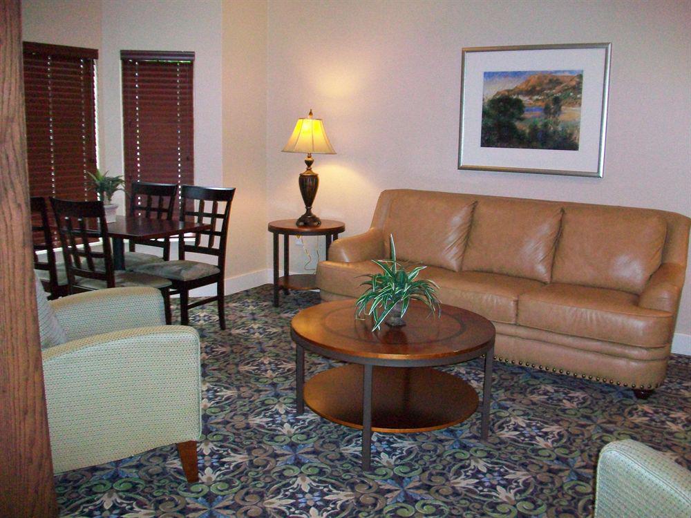 Staybridge Suites Mcallen By Ihg Chambre photo